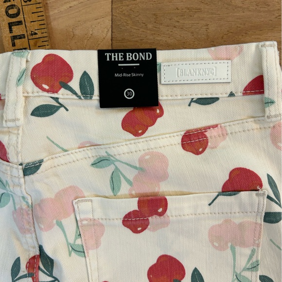 NWT blank nyc / free people collab cherry jeans size 30 - Picture 10 of 11